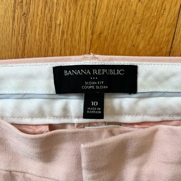 Banana Republic Sloan Fit pale pink cropped pant, size 10 - Picture 1 of 2